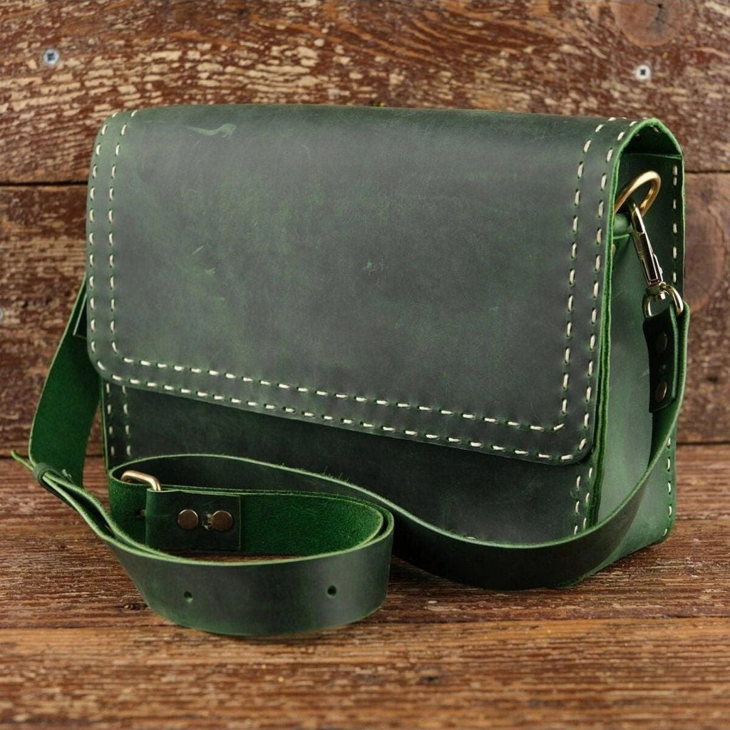 El Yapımı %100 Hakiki Dana Derisi Omuz Çantası 26cmx20cmx8cm SPF-C-004