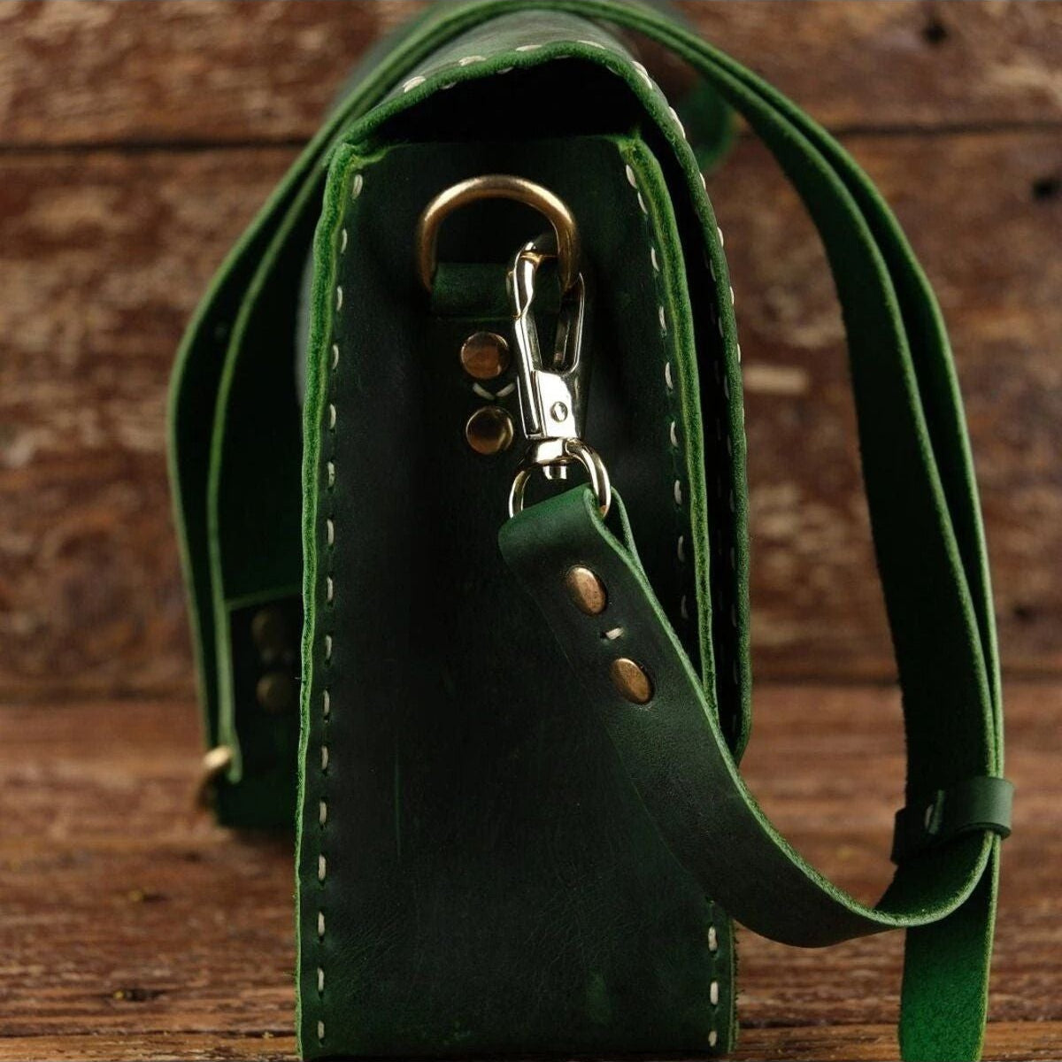 El Yapımı %100 Hakiki Dana Derisi Omuz Çantası 26cmx20cmx8cm SPF-C-004