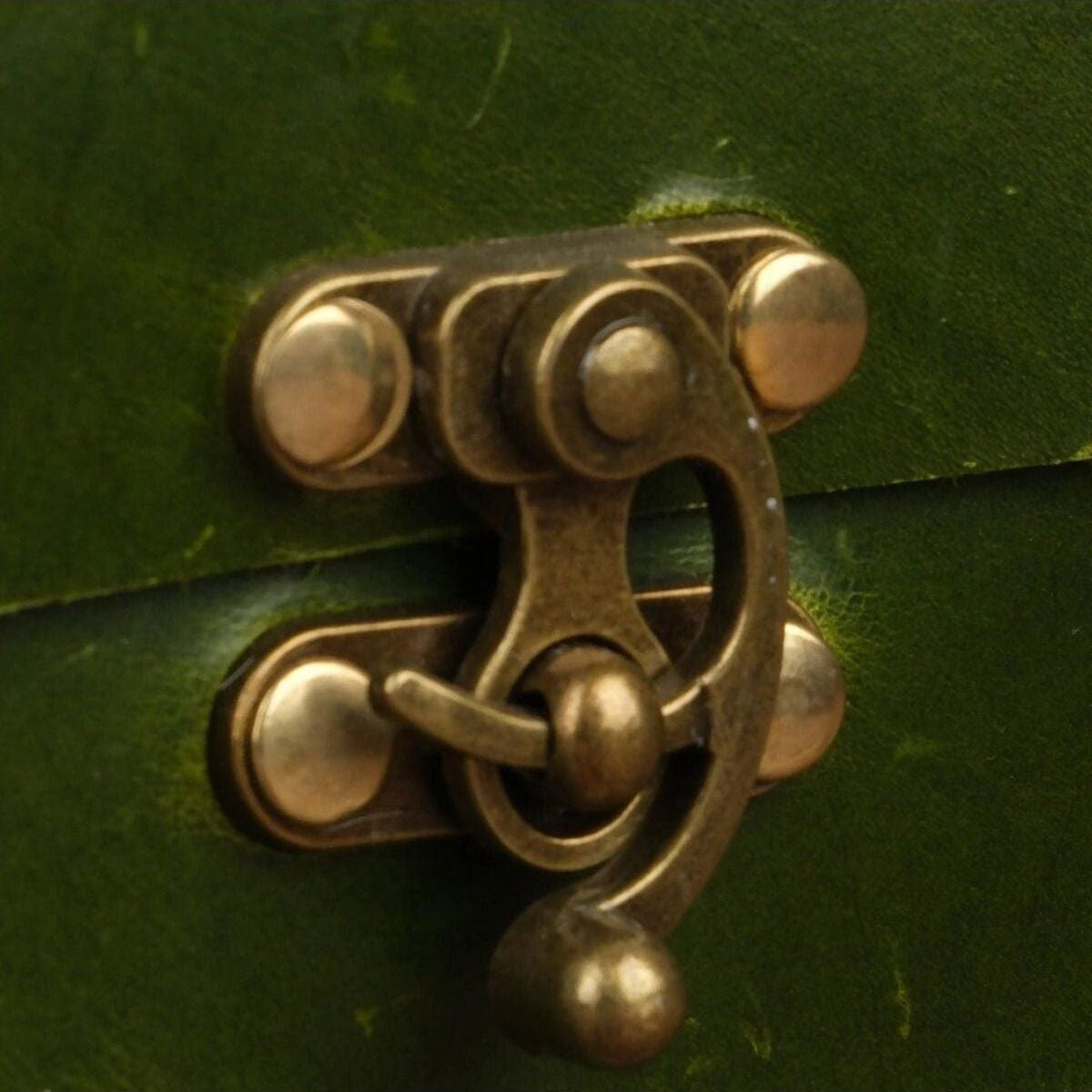 El Yapımı %100 Hakiki Dana Derisi Omuz Çantası 6cmx18cmx7cm SPF-C-006