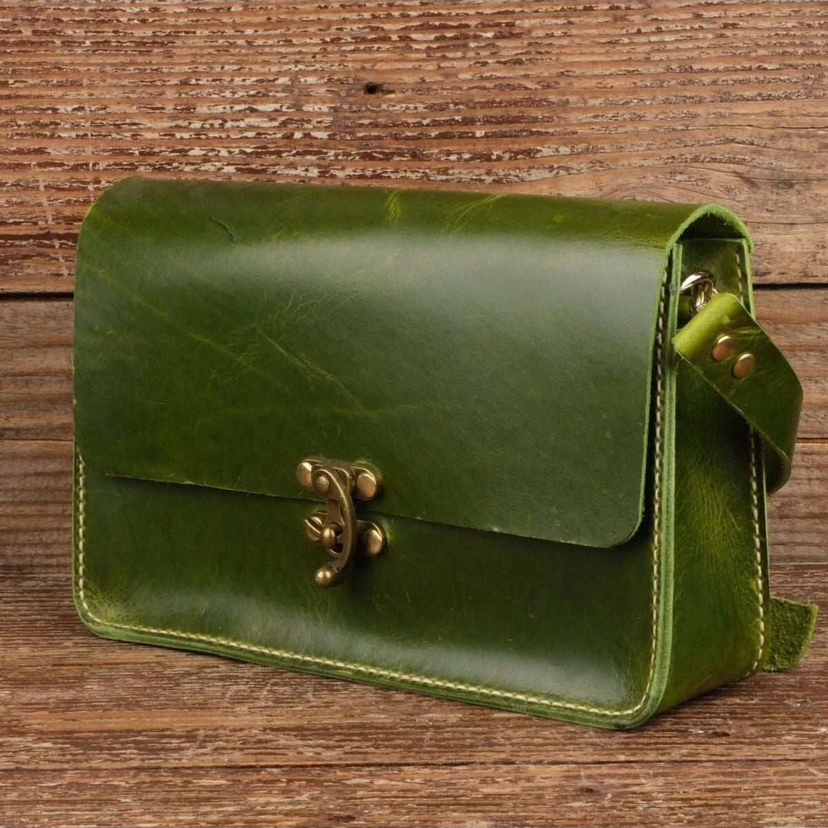 El Yapımı %100 Hakiki Dana Derisi Omuz Çantası 6cmx18cmx7cm SPF-C-006