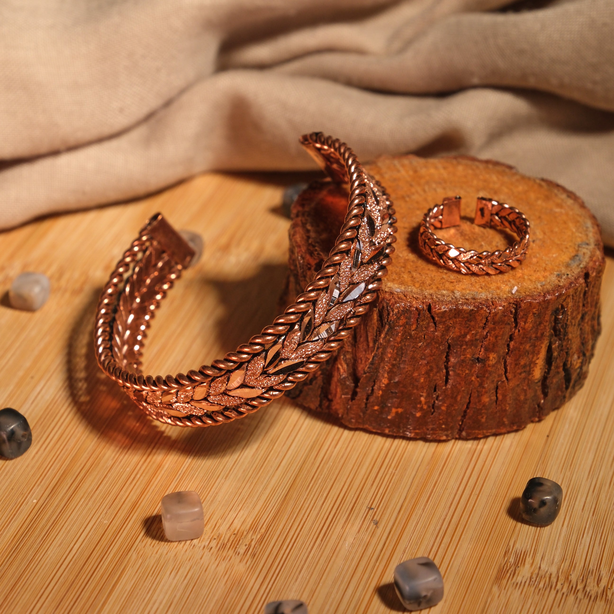 El Yapımı Motifli Saf Bakır Unisex Bileklik ve Yüzük Seti SPF-B-014