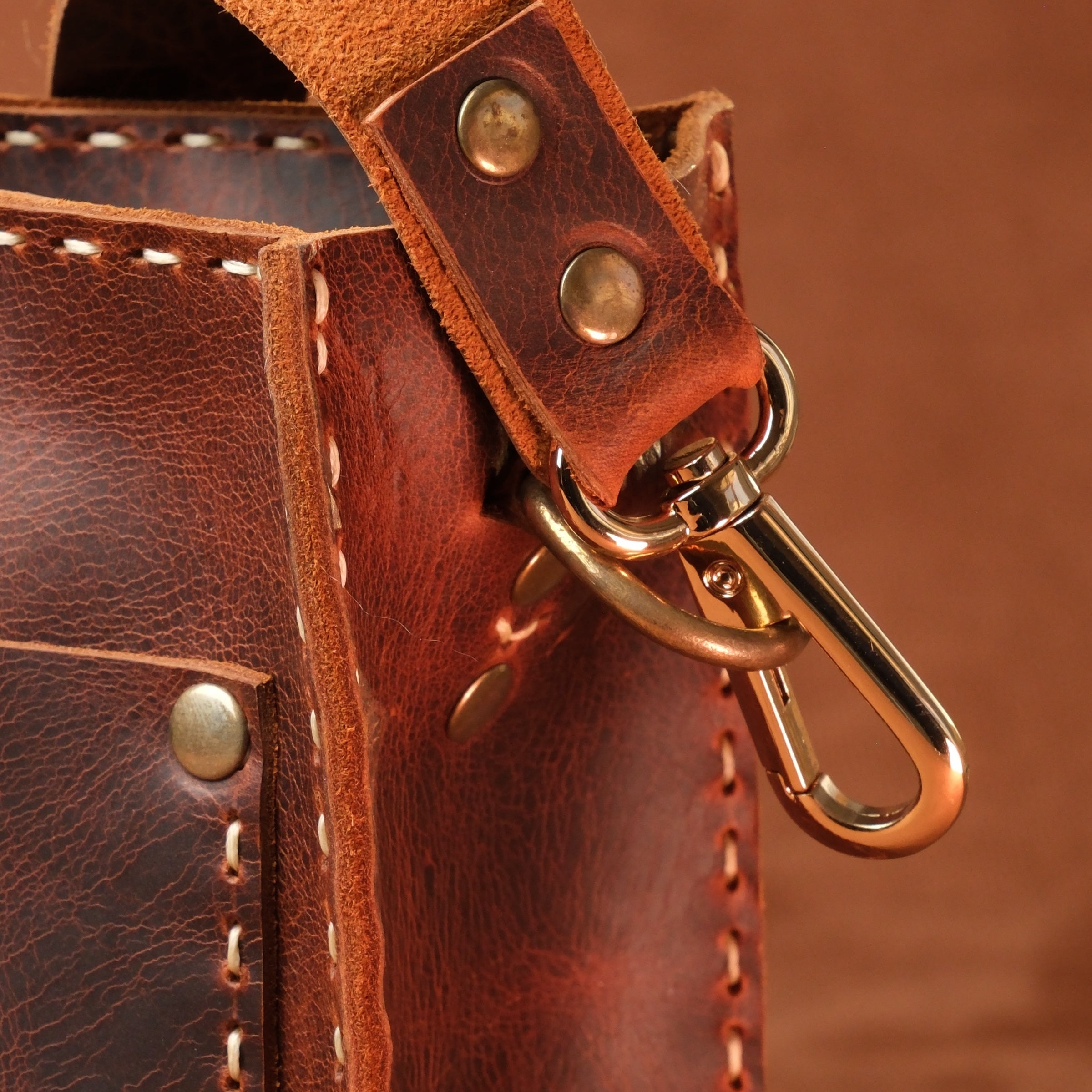 El Yapımı %100 Hakiki Dana Derisi Omuz Çantası 29cmx19cmx7cm SPF-C-012