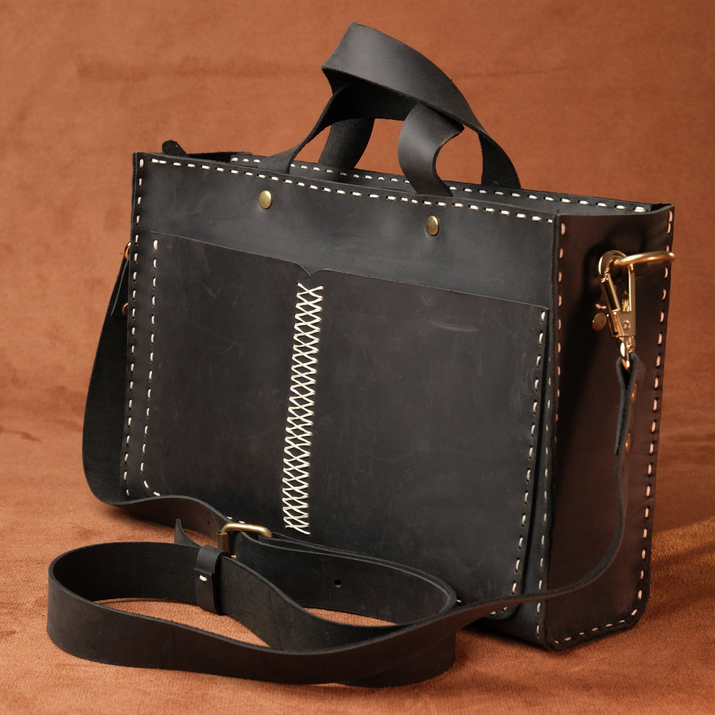 El Yapımı %100 Hakiki Dana Derisi Omuz Çantası 29cmx19cmx7cm SPF-C-013