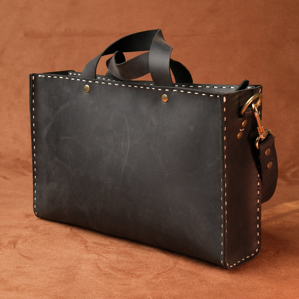 El Yapımı %100 Hakiki Dana Derisi Omuz Çantası 29cmx19cmx7cm SPF-C-013