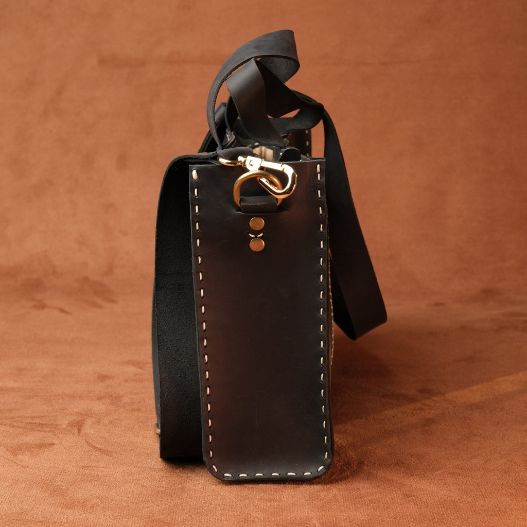 El Yapımı %100 Hakiki Dana Derisi Omuz Çantası 29cmx19cmx7cm SPF-C-013