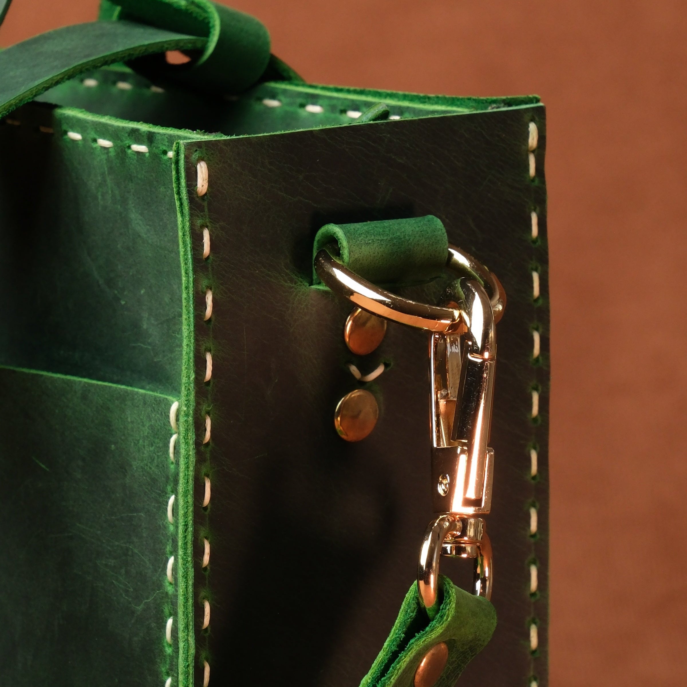 El Yapımı %100 Hakiki Dana Derisi Omuz Çantası 29cmx19cmx7cm SPF-C-017