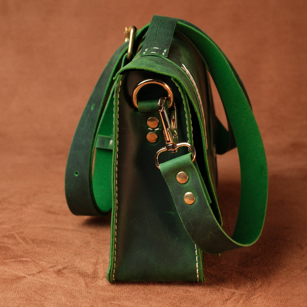 El Yapımı %100 Hakiki Dana Derisi Omuz Çantası 27cmx18cmx8cm SPF-C-010