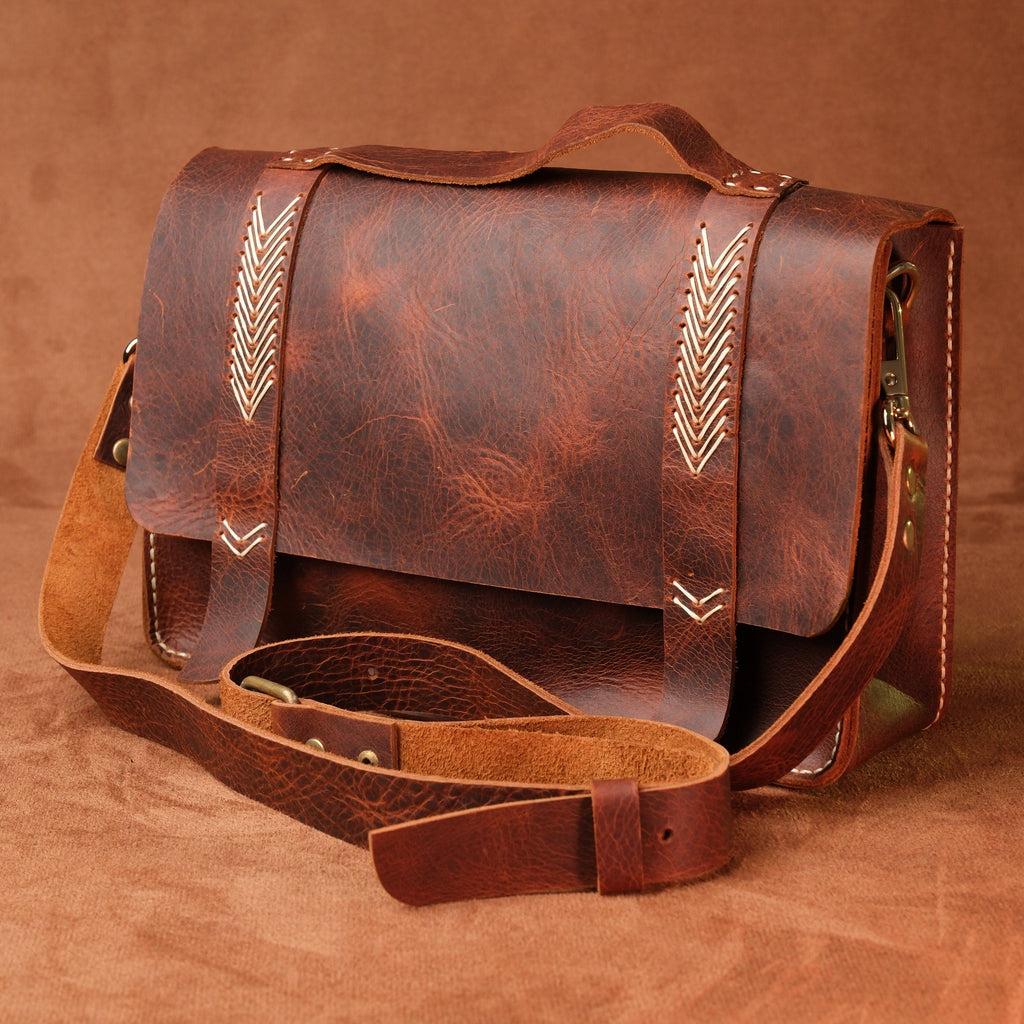 El Yapımı %100 Hakiki Dana Derisi Omuz Çantası 27cmx18cmx8cm SPF-C-007