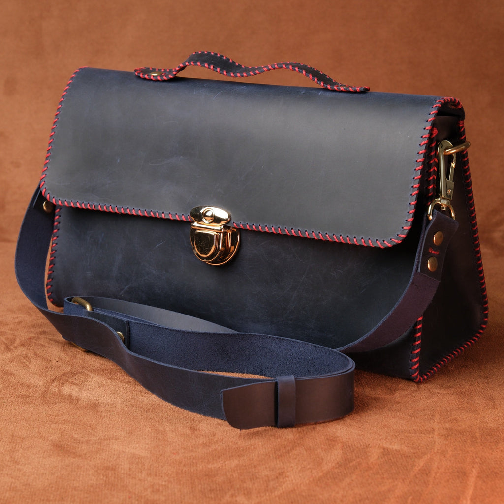 El Yapımı %100 Hakiki Dana Derisi Omuz Çantası 28cmx20cmx10cm SPF-C-005