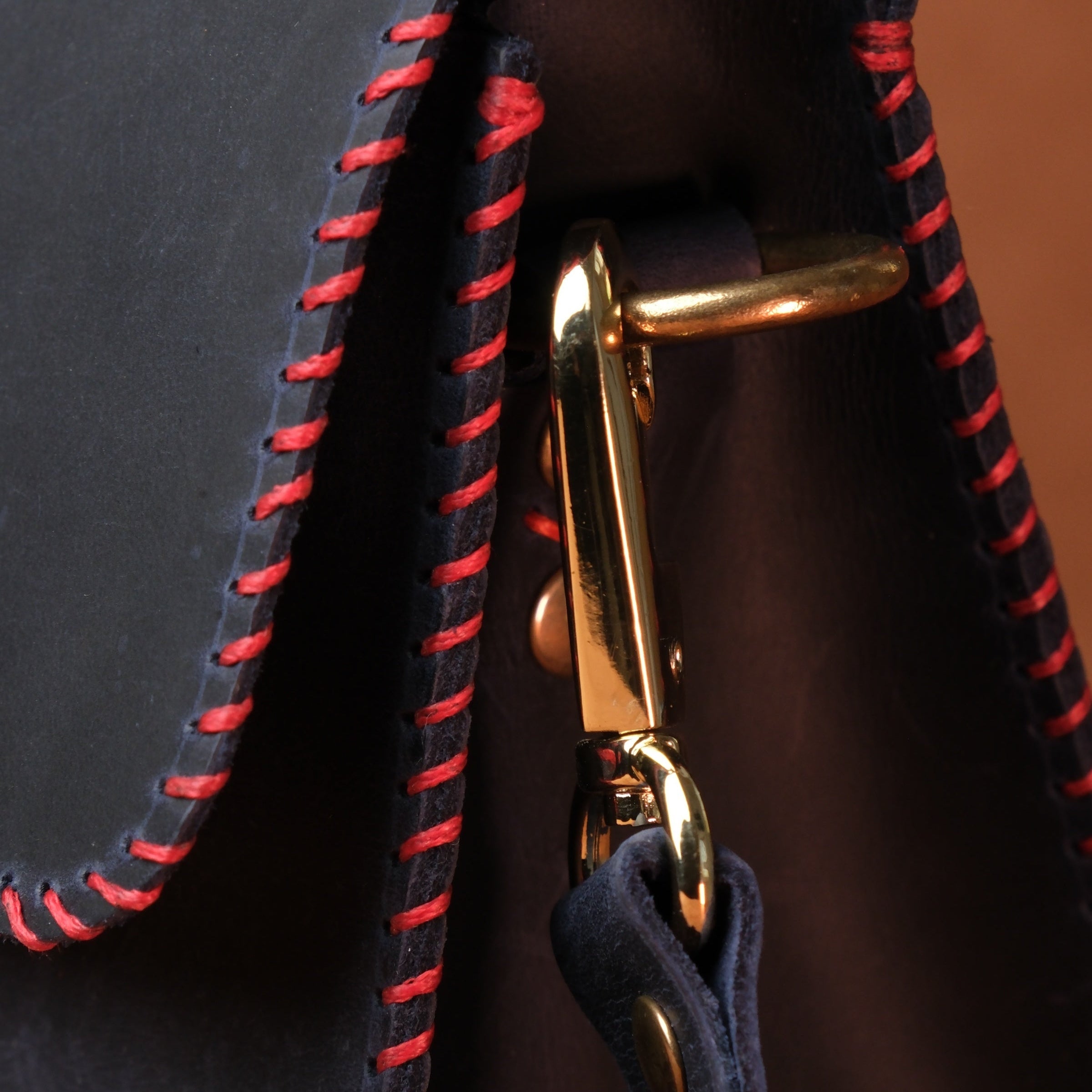 El Yapımı %100 Hakiki Dana Derisi Omuz Çantası 28cmx20cmx10cm SPF-C-005