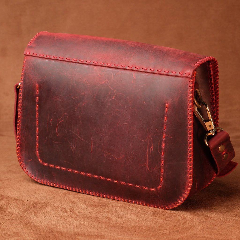 El Yapımı %100 Hakiki Dana Derisi Omuz Çantası 24cmx20cmx6cm SPF-C-002