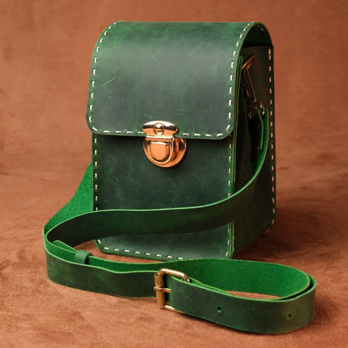 El Yapımı %100 Hakiki Dana Derisi Omuz Çantası 11cmx13cmx18cm SPF-C-019