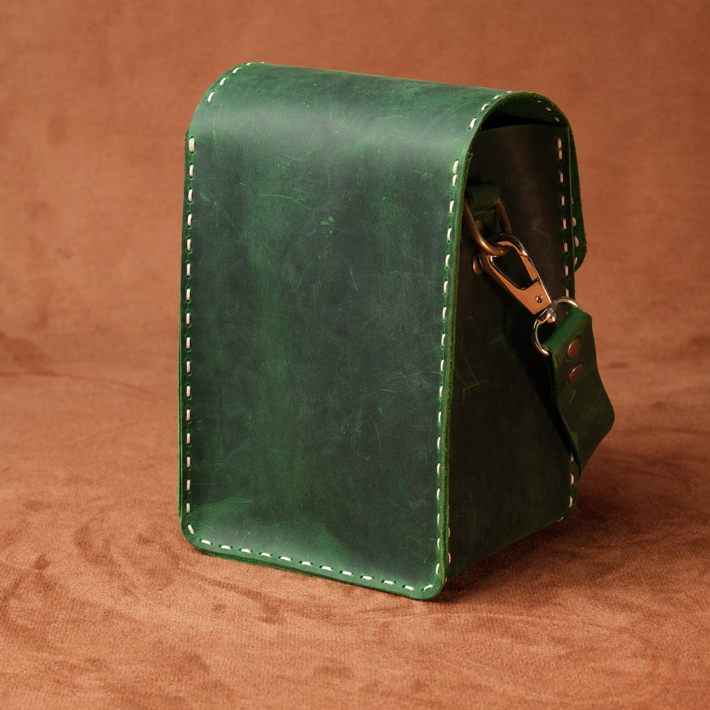 El Yapımı %100 Hakiki Dana Derisi Omuz Çantası 11cmx13cmx18cm SPF-C-019