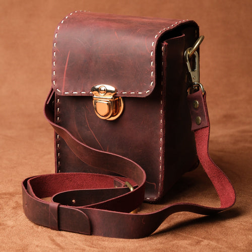 El Yapımı %100 Hakiki Dana Derisi Omuz Çantası 11cmx13cmx18cm SPF-C-020