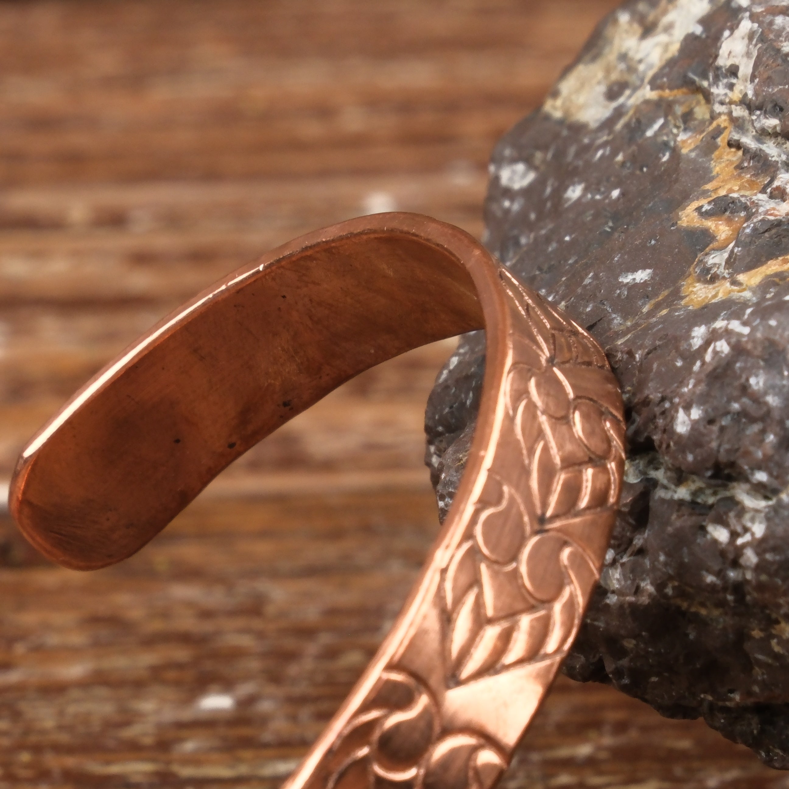 El Yapımı Motifli Saf Bakır Unisex Bileklik SPF-B-001